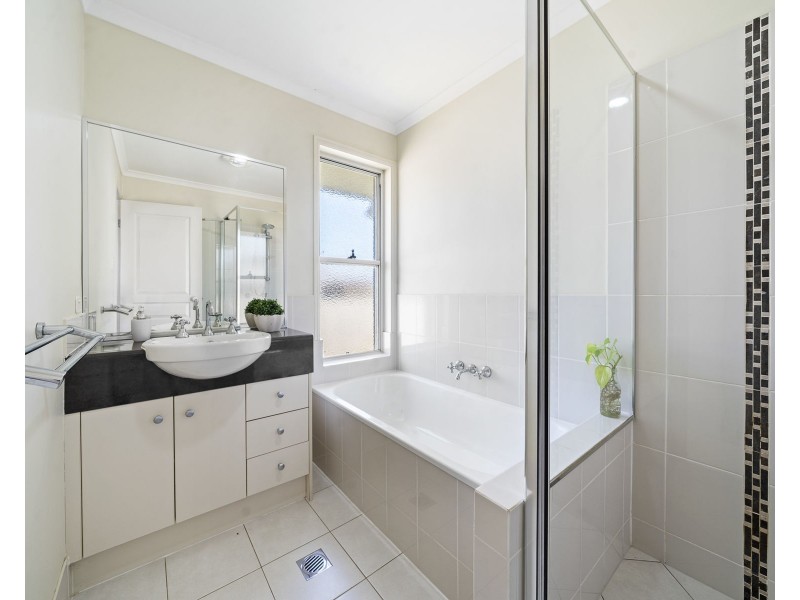62 Belclaire Drive, Westbrook QLD 4350