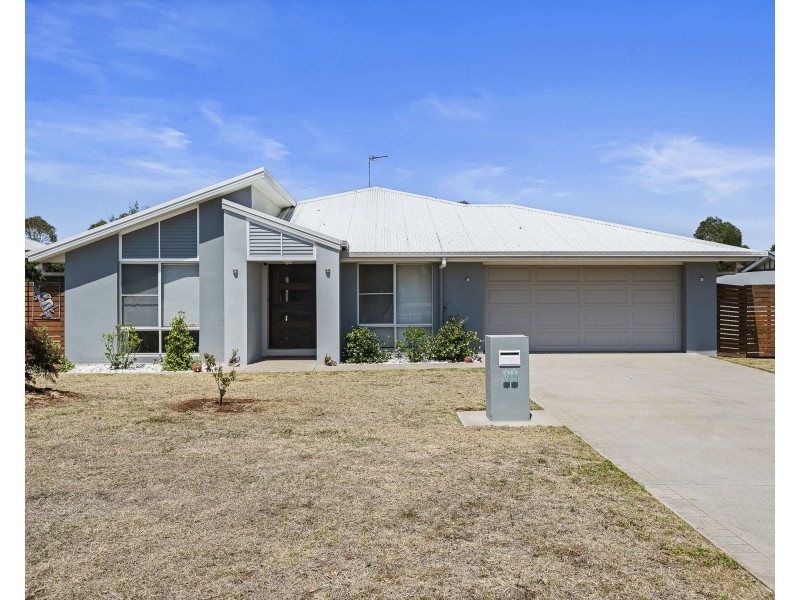 62 Belclaire Drive, Westbrook QLD 4350