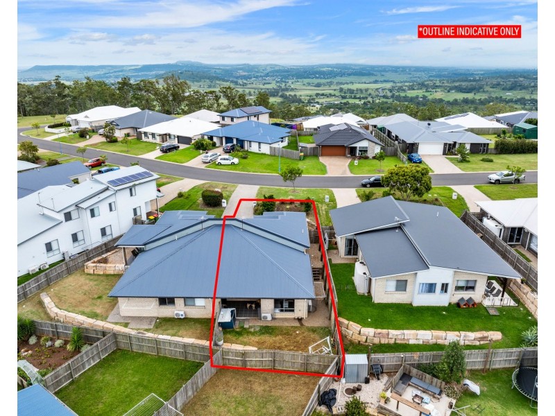 1/90 Sanctuary Drive, Cranley QLD 4350