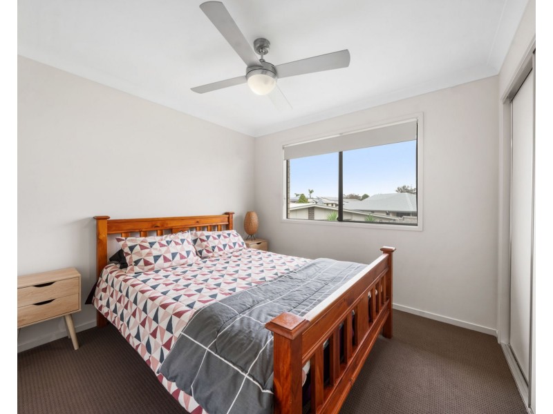2/90 Sanctuary Drive, Cranley QLD 4350