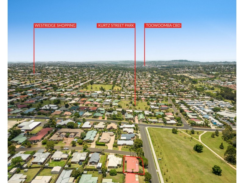 2 Danica Court, Kearneys Spring QLD 4350