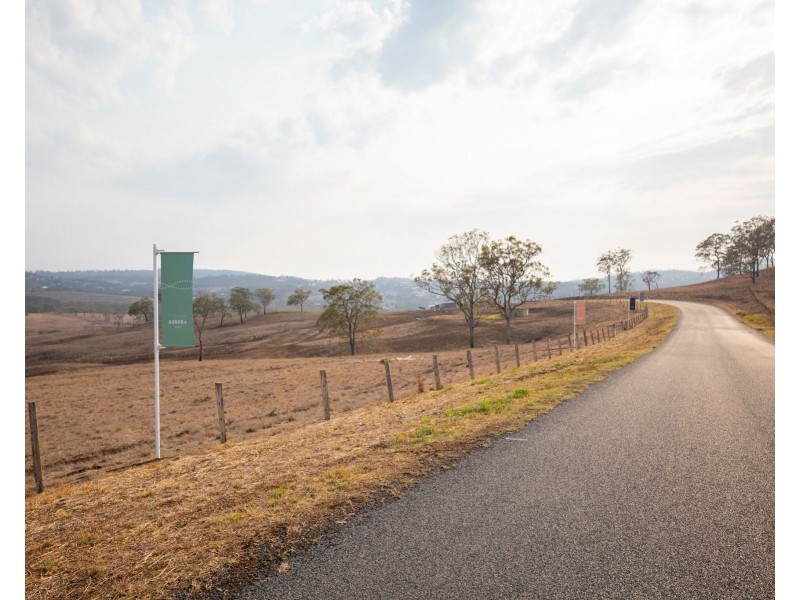 2 Woodhaven Drive, Mount Rascal QLD 4350