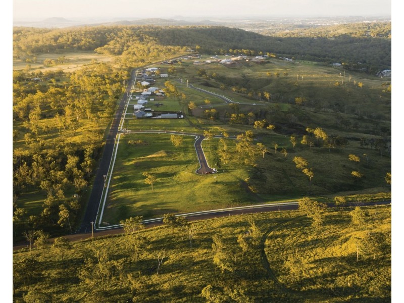 2 Woodhaven Drive, Mount Rascal QLD 4350