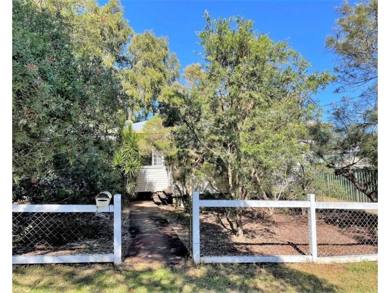 70 Crown Street, Rangeville QLD 4350