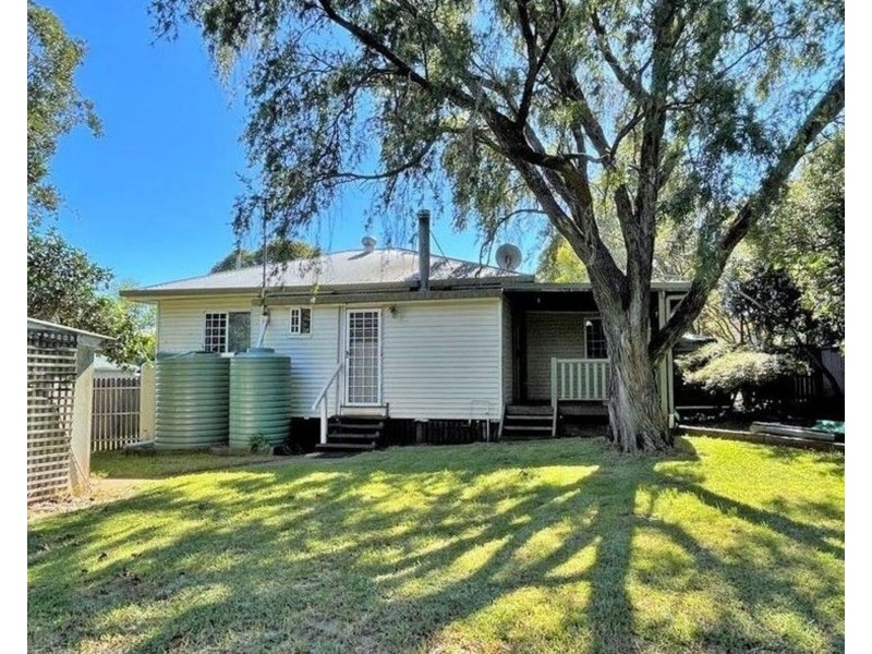 70 Crown Street, Rangeville QLD 4350