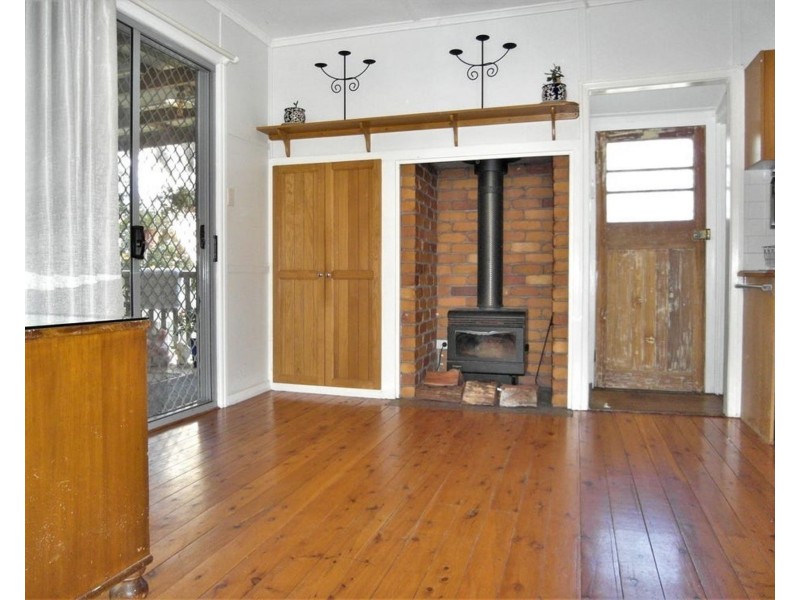 70 Crown Street, Rangeville QLD 4350