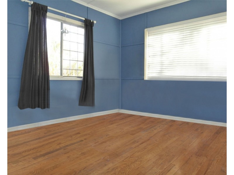 70 Crown Street, Rangeville QLD 4350