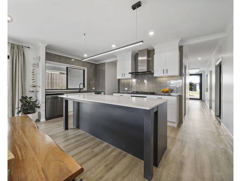 13 Ryder Avenue, Highfields QLD 4352