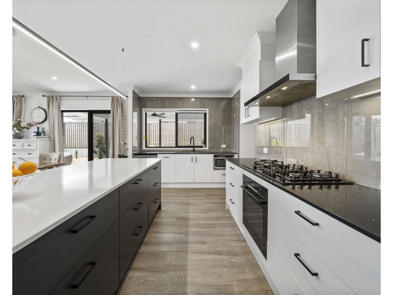 13 Ryder Avenue, Highfields QLD 4352