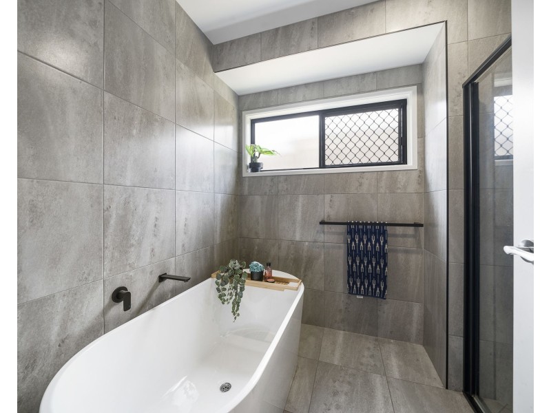 13 Ryder Avenue, Highfields QLD 4352