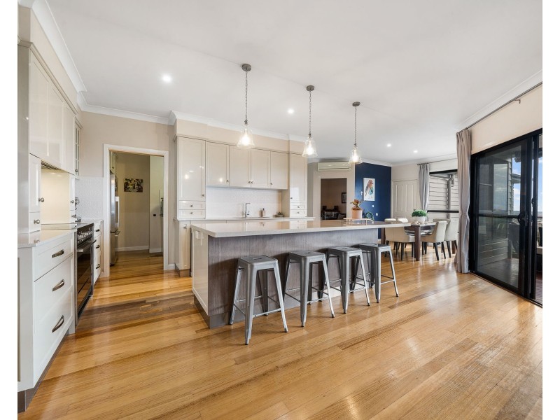 127 Steinberg Road, Highfields QLD 4352