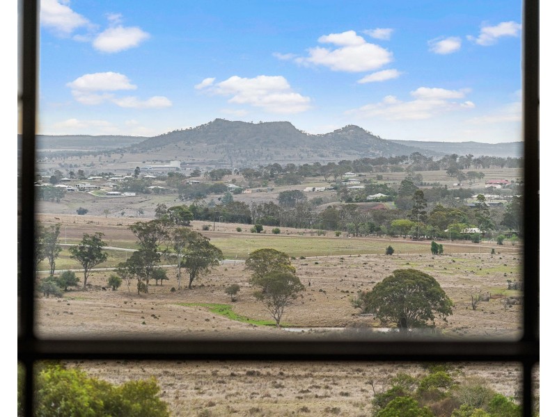 127 Steinberg Road, Highfields QLD 4352