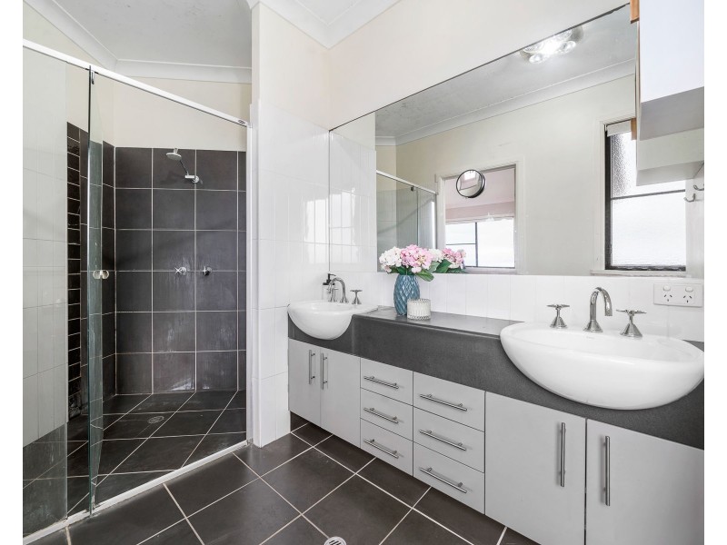 127 Steinberg Road, Highfields QLD 4352