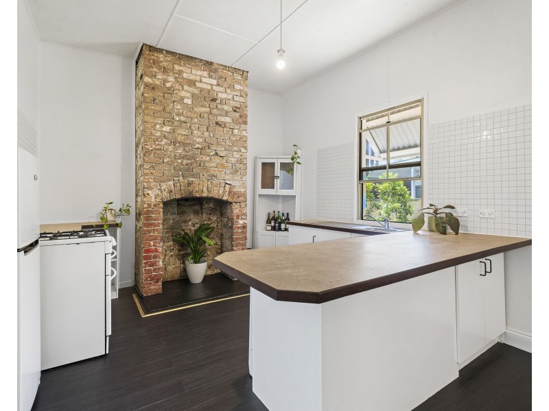 33 Raff Street, Toowoomba City QLD 4350