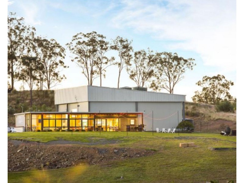 1 Ross St, Leyburn QLD 4365