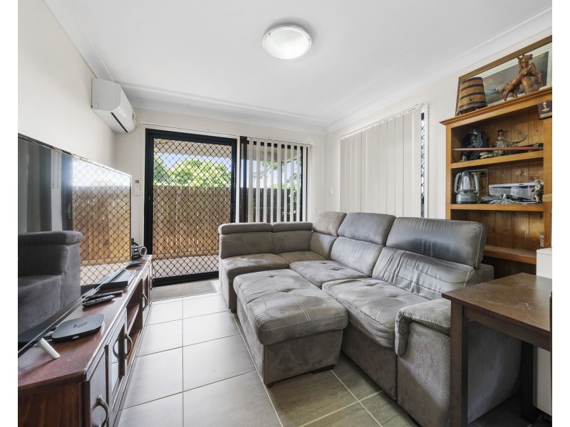 1 & 2/324a West Street, Kearneys Spring QLD 4350