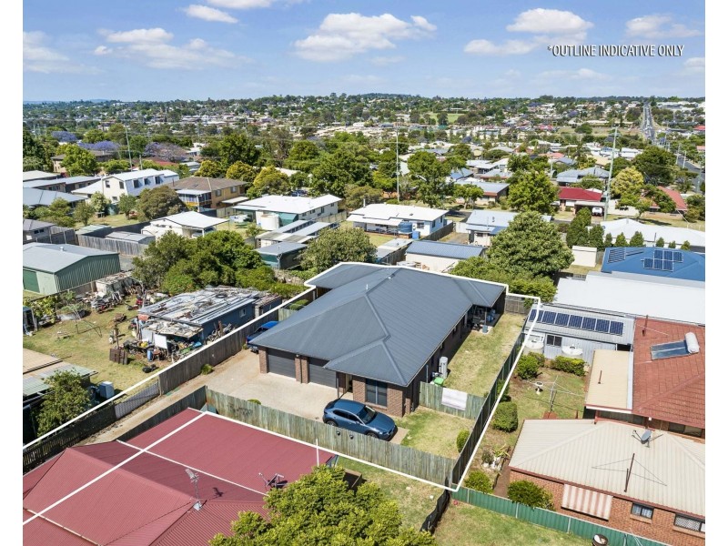 1 & 2/324a West Street, Kearneys Spring QLD 4350