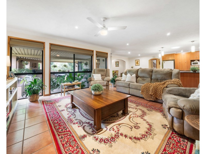 24 Pearl Court, Rangeville QLD 4350