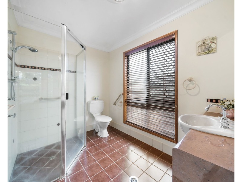 24 Pearl Court, Rangeville QLD 4350