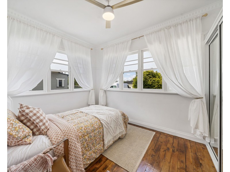 6a Lendrum Street, Newtown QLD 4350