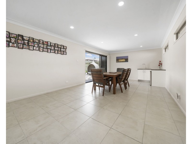 657 South Street, Glenvale QLD 4350