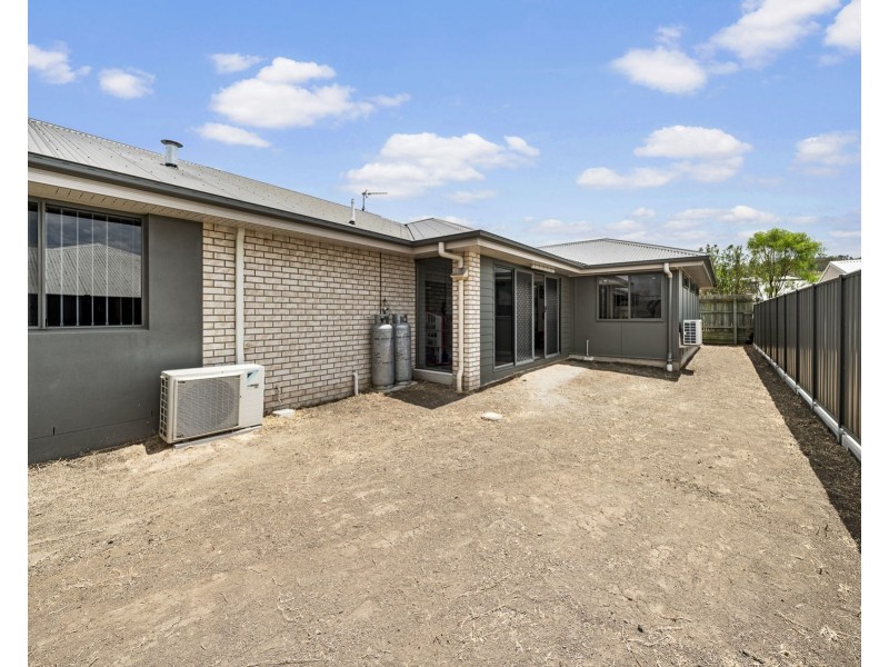 657 South Street, Glenvale QLD 4350