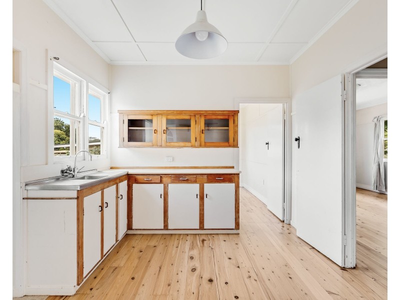 5 Edith Street, Newtown QLD 4350