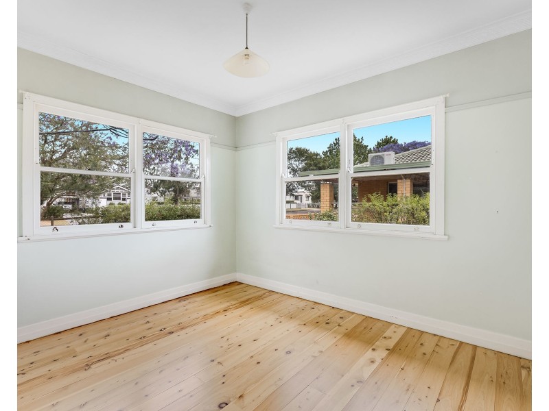 5 Edith Street, Newtown QLD 4350