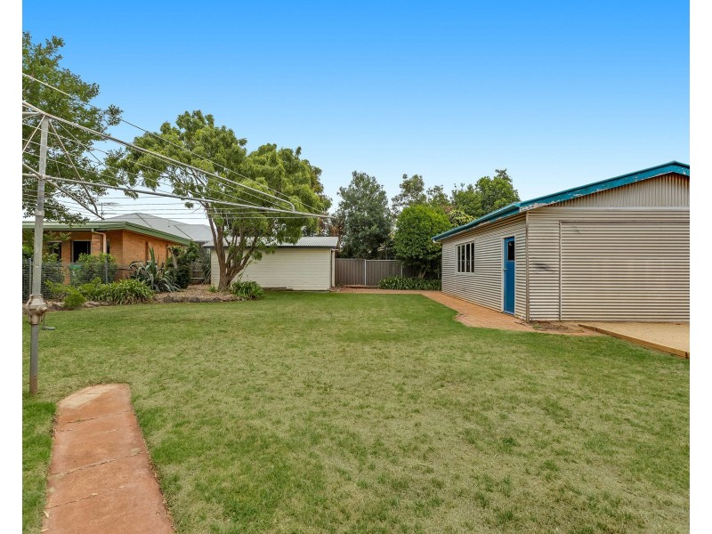 5 Edith Street, Newtown QLD 4350