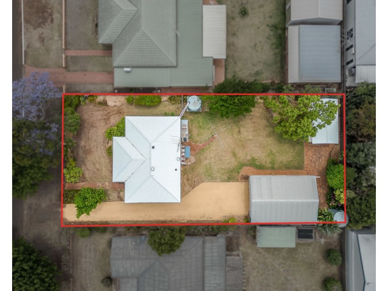 5 Edith Street, Newtown QLD 4350