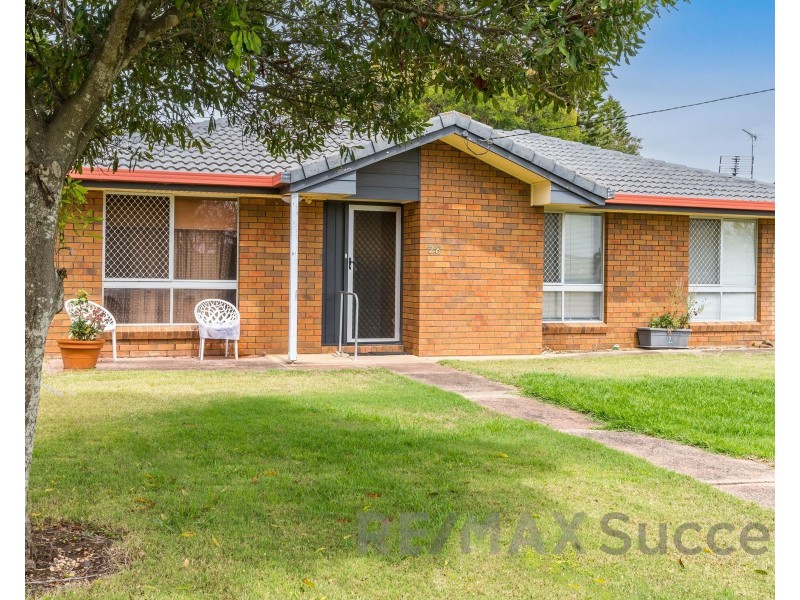 28 Mocatta Street, Goombungee QLD 4354