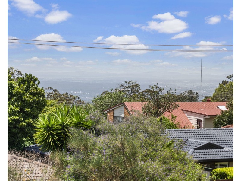 9 Bingara Street, Mount Lofty QLD 4350