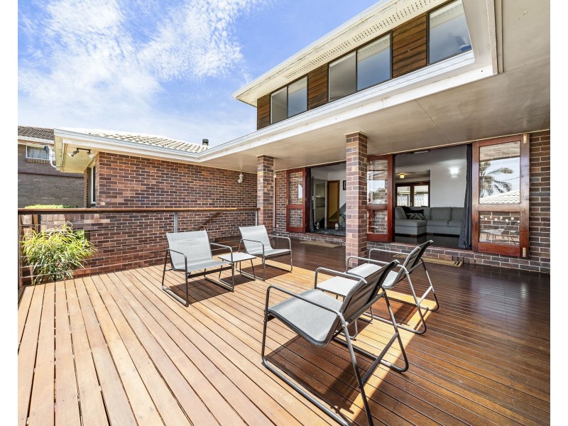 9 Bingara Street, Mount Lofty QLD 4350