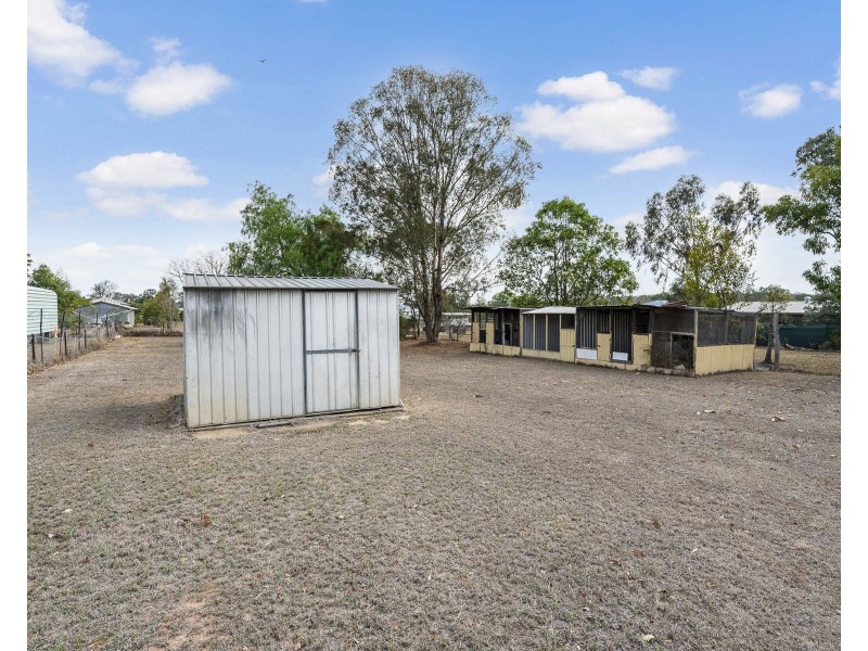 12 Peters Street, Goombungee QLD 4354