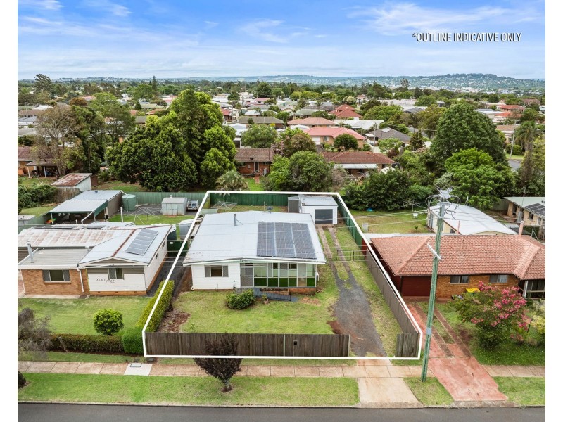 433 Stenner Street, Harristown QLD 4350