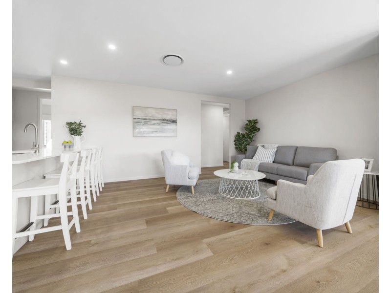 18 McEwan Crescent, Kearneys Spring QLD 4350