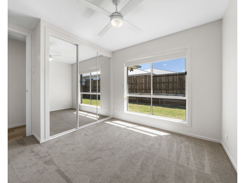 18 McEwan Crescent, Kearneys Spring QLD 4350