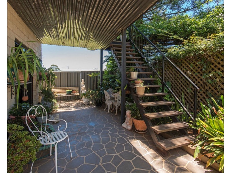 2/261 North Street, Wilsonton Heights QLD 4350