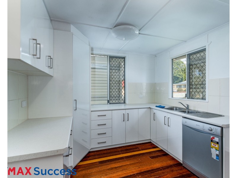 169 West Street, Newtown QLD 4350
