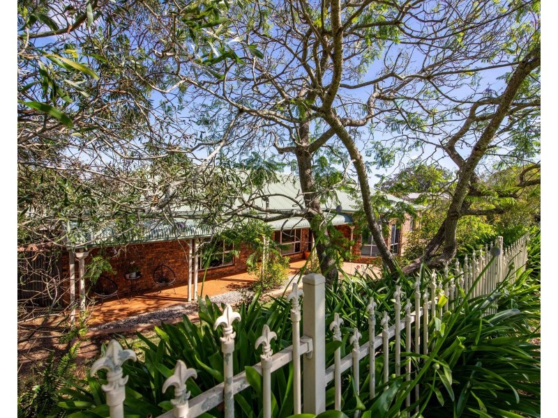 14 Trafalgar Street, Middle Ridge QLD 4350
