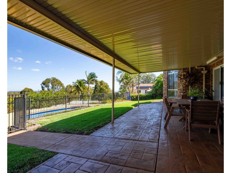 14 Trafalgar Street, Middle Ridge QLD 4350