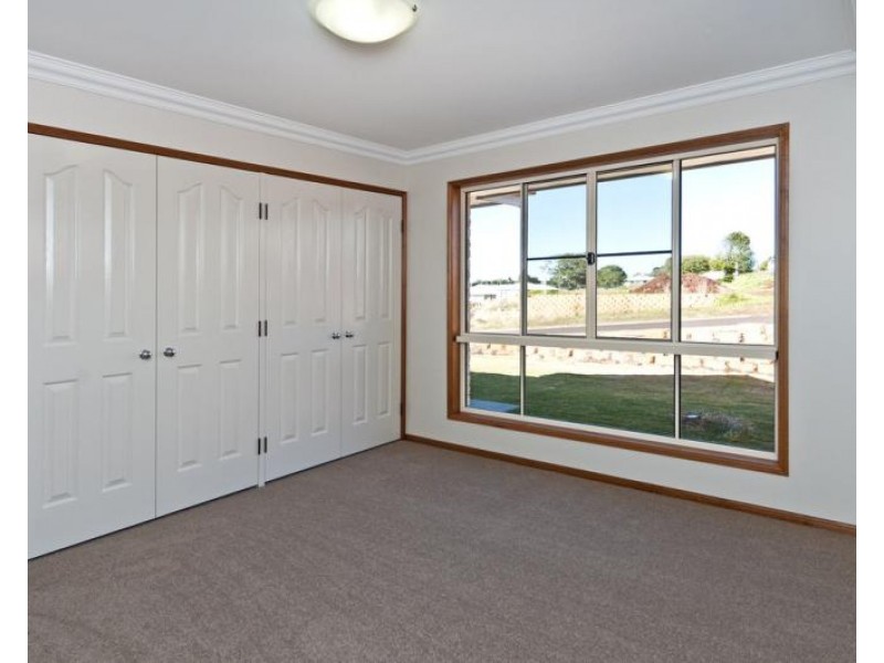 17 McMorrow Street, Kearneys Spring QLD 4350