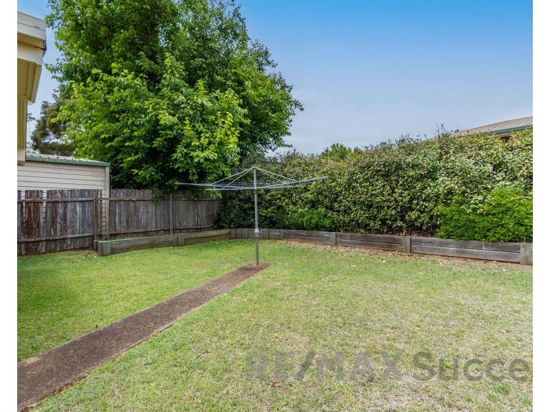 1/16 Behland Street, Kearneys Spring QLD 4350