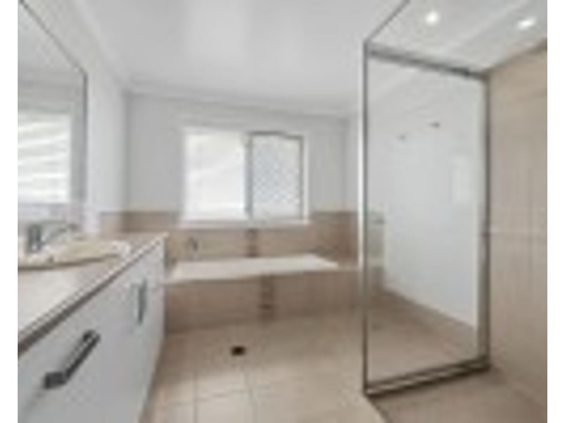 34 Gowrie Mountain School Road, Kingsthorpe QLD 4400