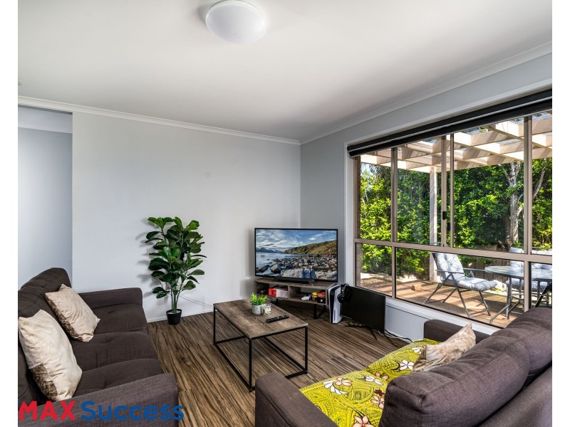 4 Robindale Drive, Darling Heights QLD 4350