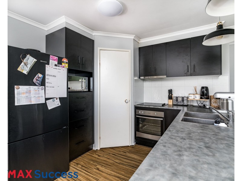 4 Robindale Drive, Darling Heights QLD 4350