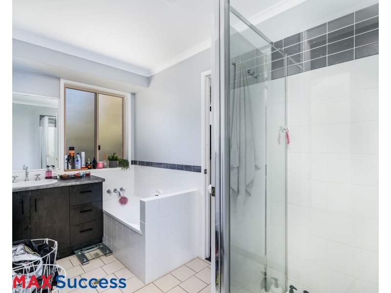 4 Robindale Drive, Darling Heights QLD 4350