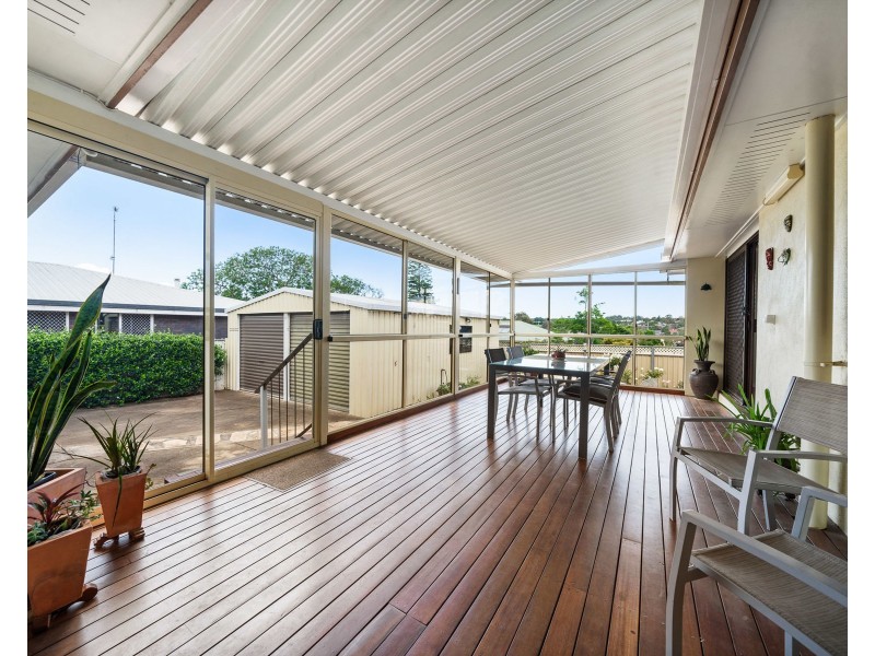 4 Elliott Street, Kearneys Spring QLD 4350