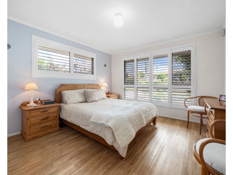 4 Elliott Street, Kearneys Spring QLD 4350