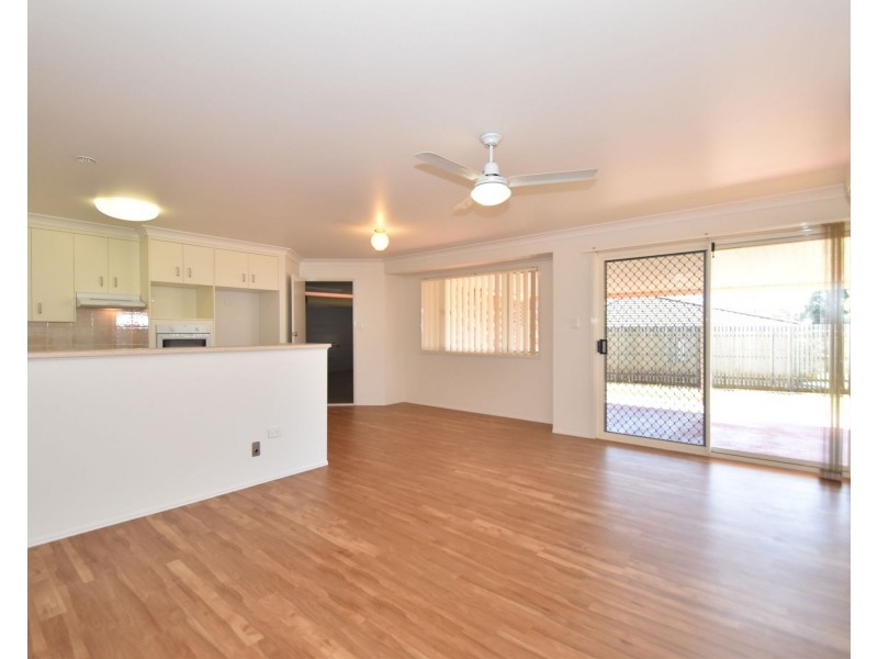 1 Mengel Court, Middle Ridge QLD 4350